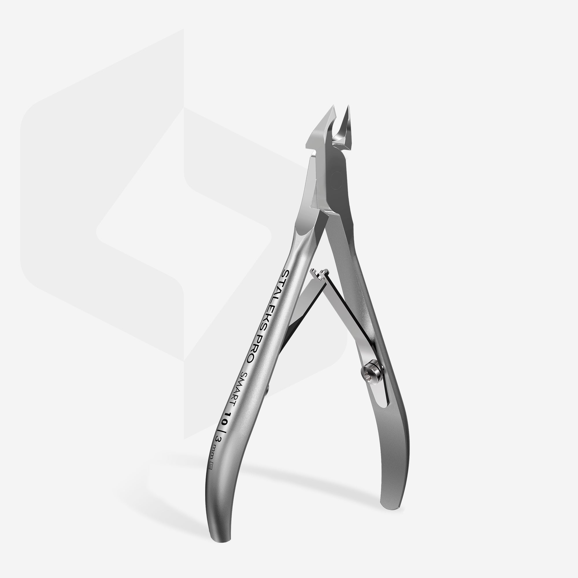 Професионални клещи за кожички Staleks Smart 10-3 на бял фон