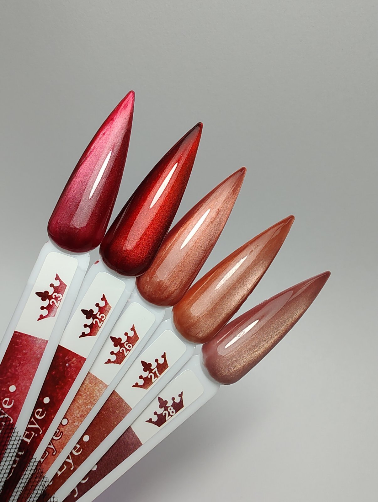 Гел лак Lux Cat Eye - 23 в червено и медно кафяво с магнитен ефект